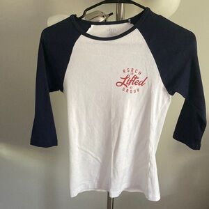 LRG medium sleeve top